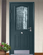Двери входные со стеклом